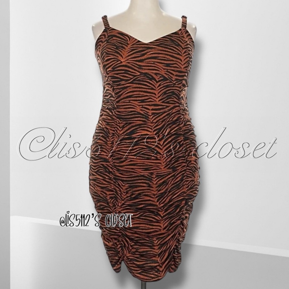 Torrid Tiger Animal Print Studio Knit Shirred Bodycon Dress 2X 18 20 - Picture 4 of 16